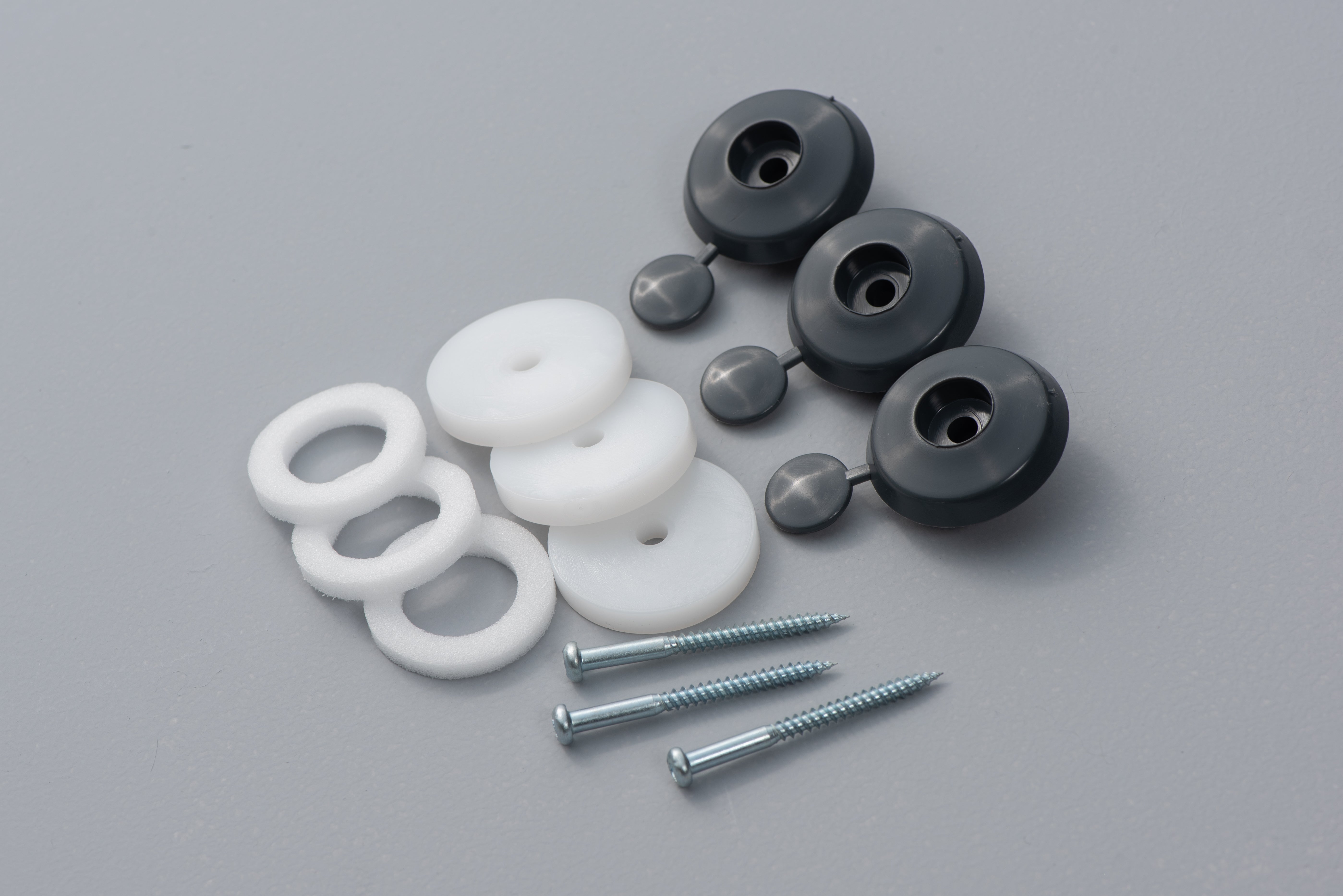 Can You Screw Into Polycarbonate Sheets? (Quick Answer)